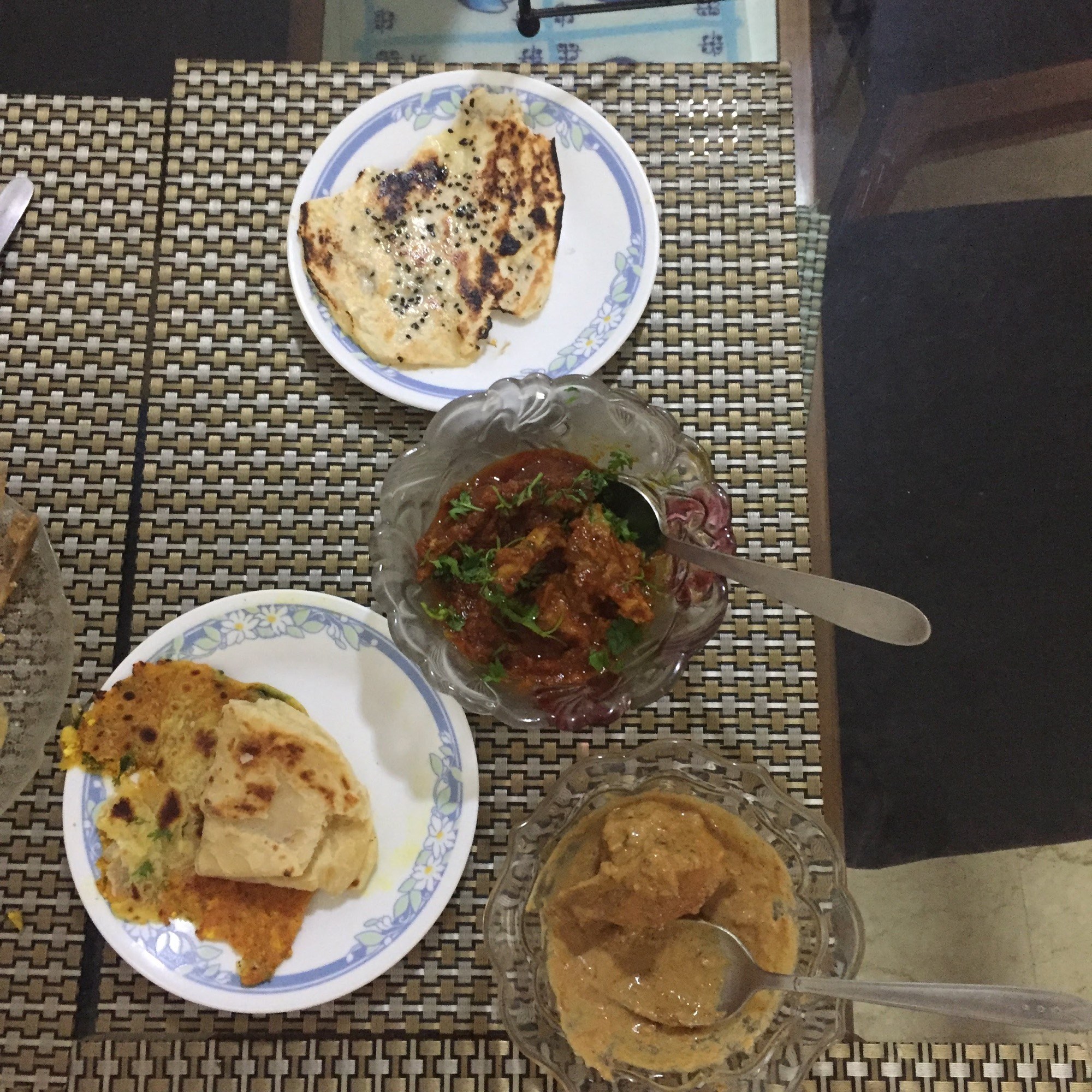 Learning to cook Indian food in Mumbai Artur Piszek